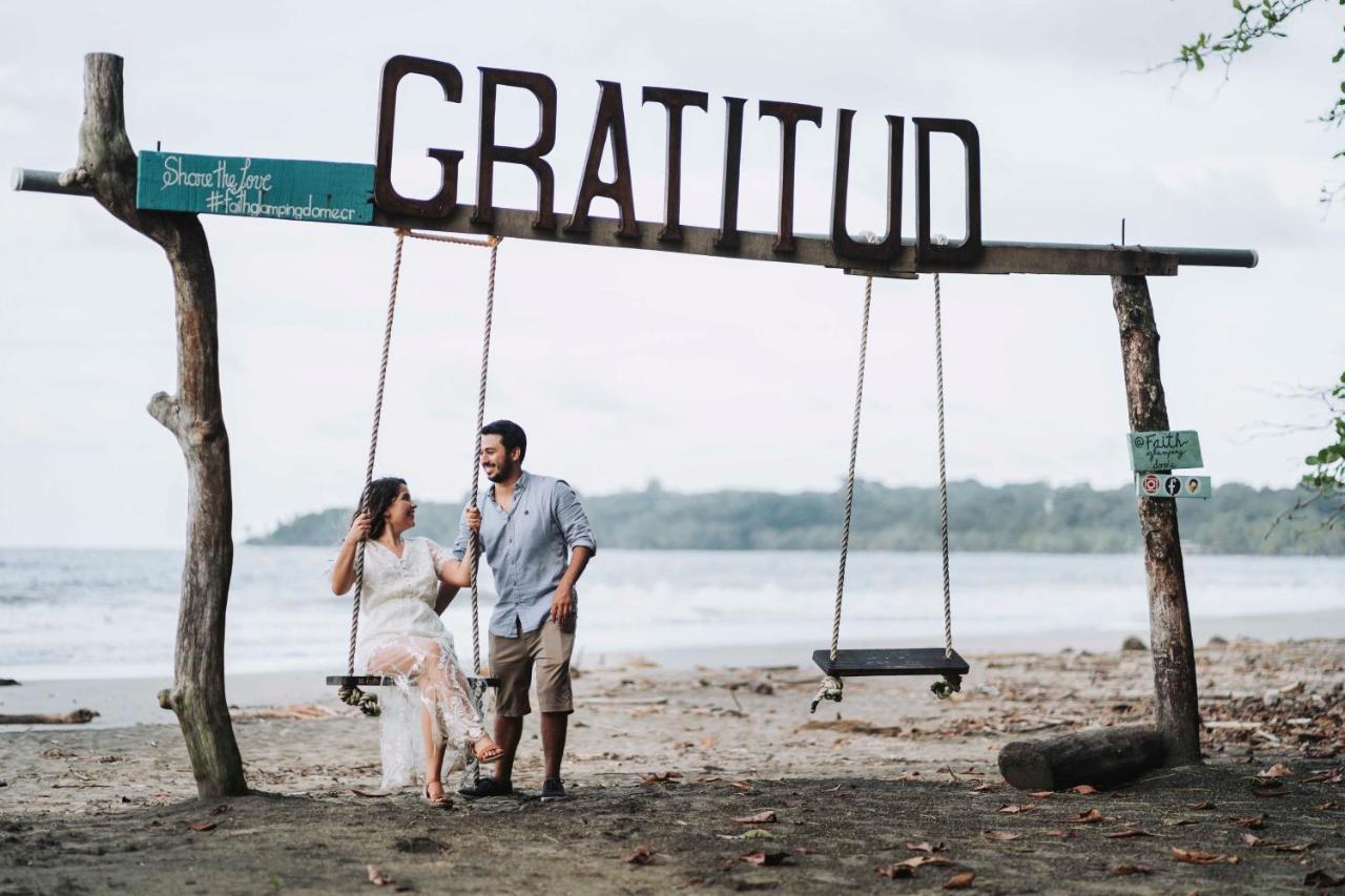 Faith Glamping Dome Costa Rica Hotel Manzanillo  Ngoại thất bức ảnh